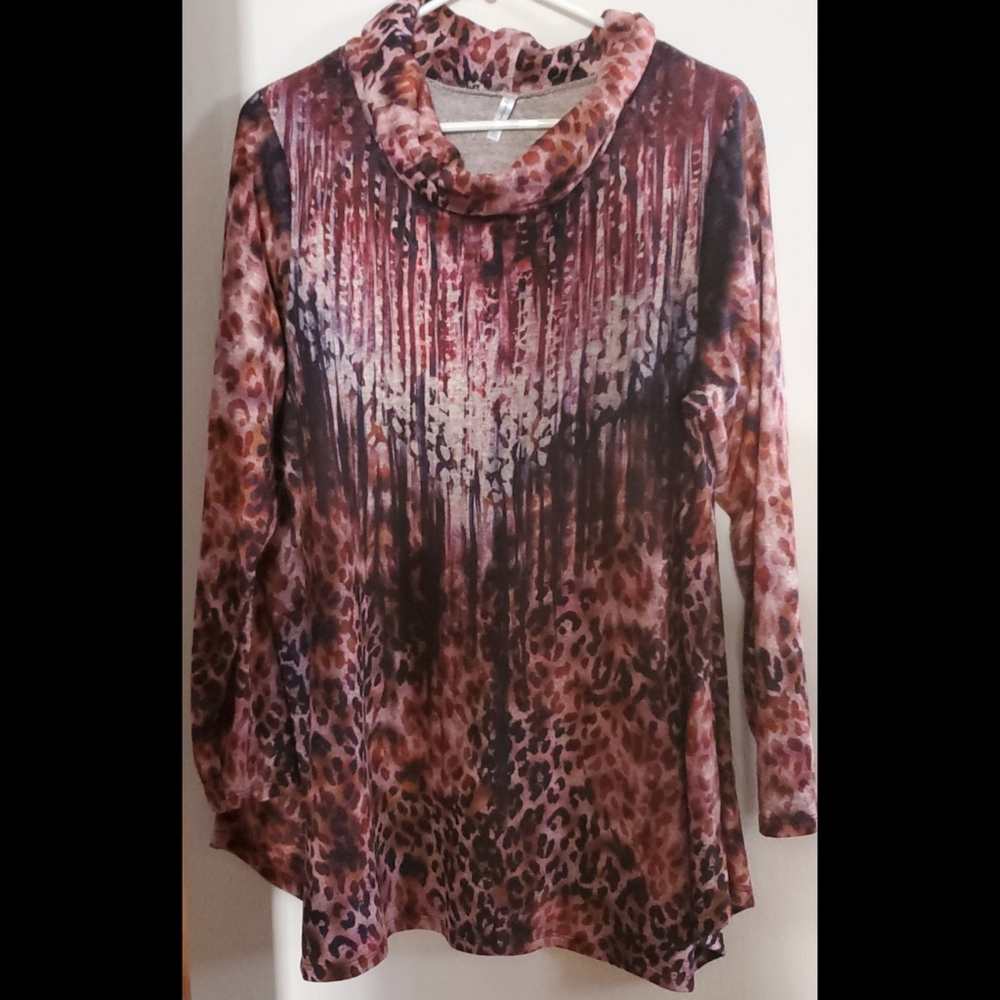 PASSPORTS Print Blouse